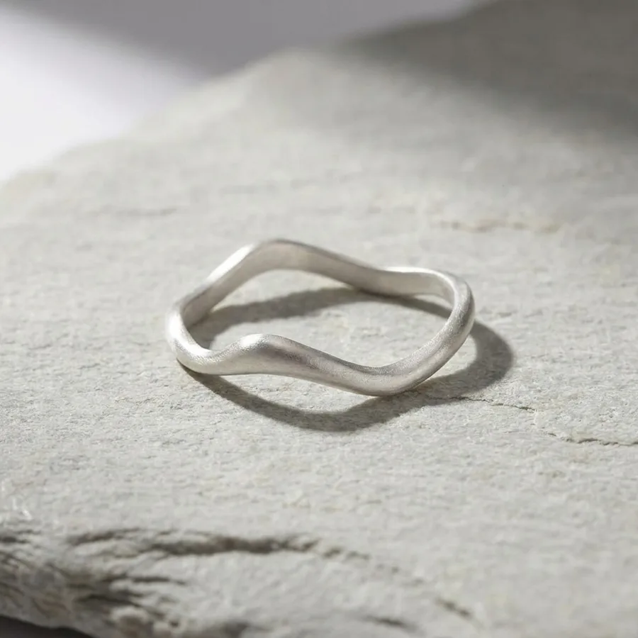 Handcrafted Wave Band Silver Ring — use scene