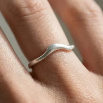Handcrafted Wave Band Silver Ring