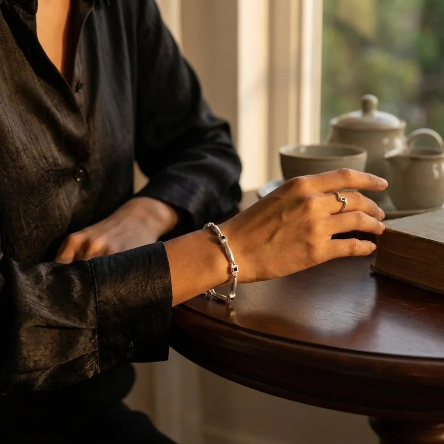 Vintage Black Onyx 925 Sterling Silver Bracelet — use scene