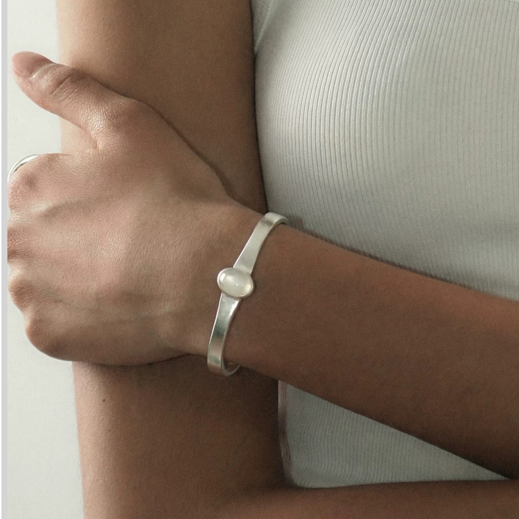 Adjustable 925 Sterling Silver & White Agate Bracelet