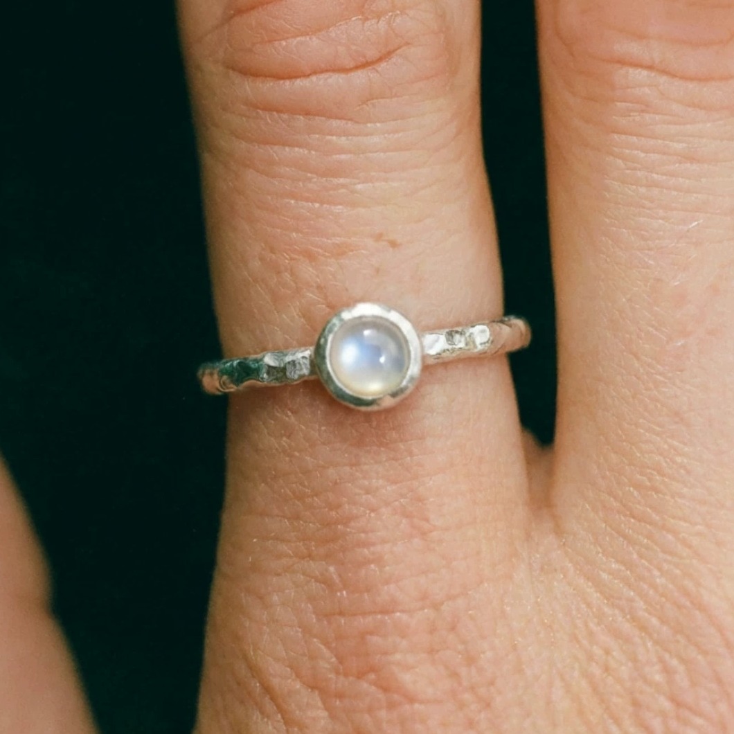 Gemstone, Agate and Mother-of-Pearl 925 Silver Ring — original source image