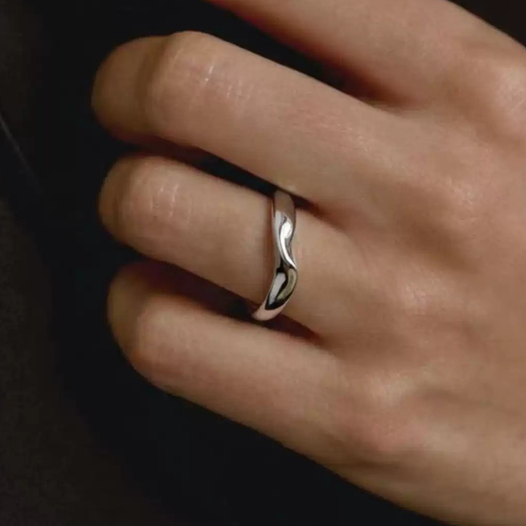 Knotted Wave Sterling Silver Ring — original source image