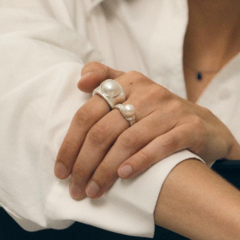 Vintage-Style Mabe Pearl Wide Band Ring — original source image
