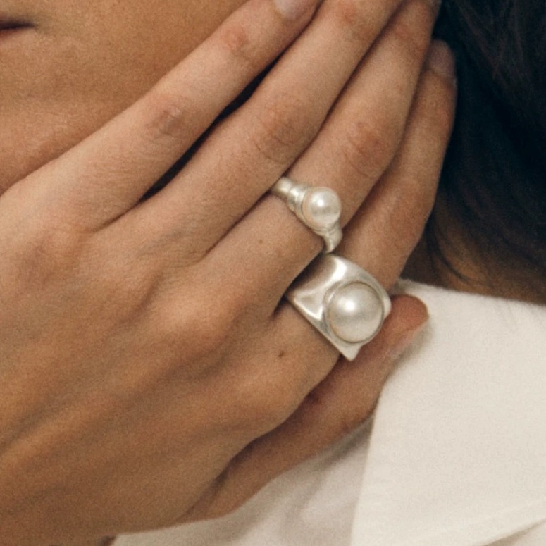 Vintage-Style Mabe Pearl Wide Band Ring — original source image