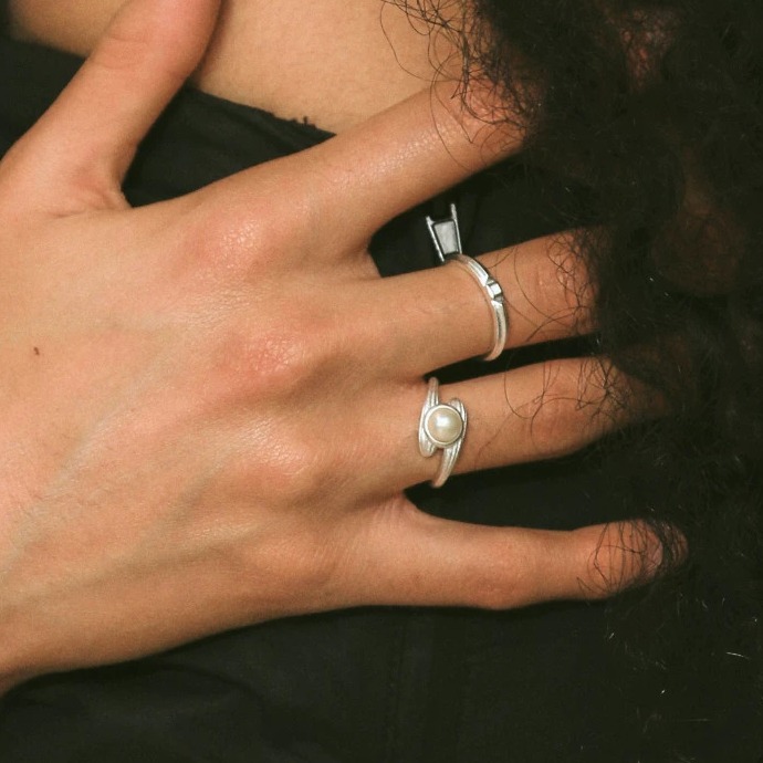 Handcrafted 925 Sterling Silver and Pearl Ring — original source image