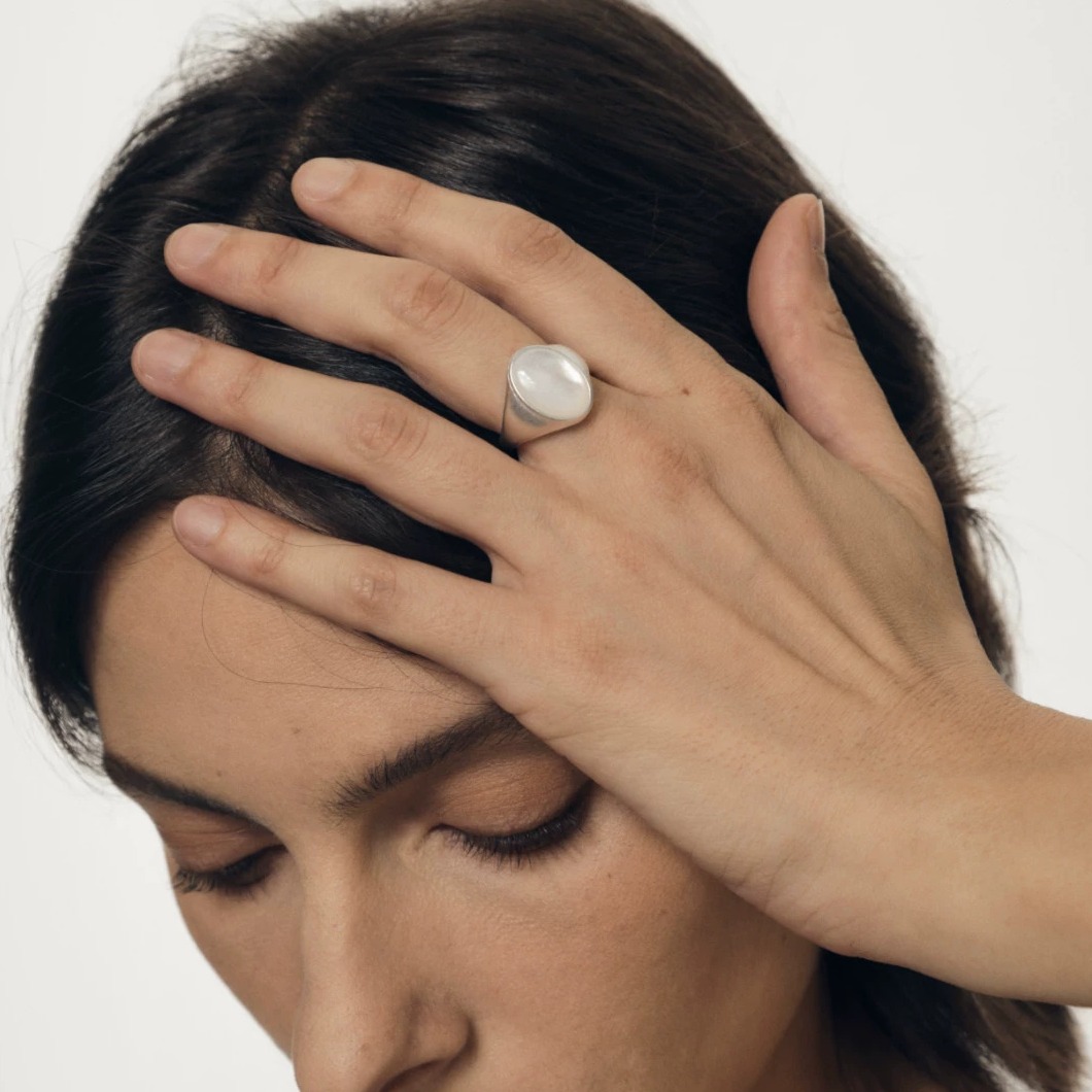 Oval Mother-of-Pearl Vintage-Style Sterling Silver Ring — original source image
