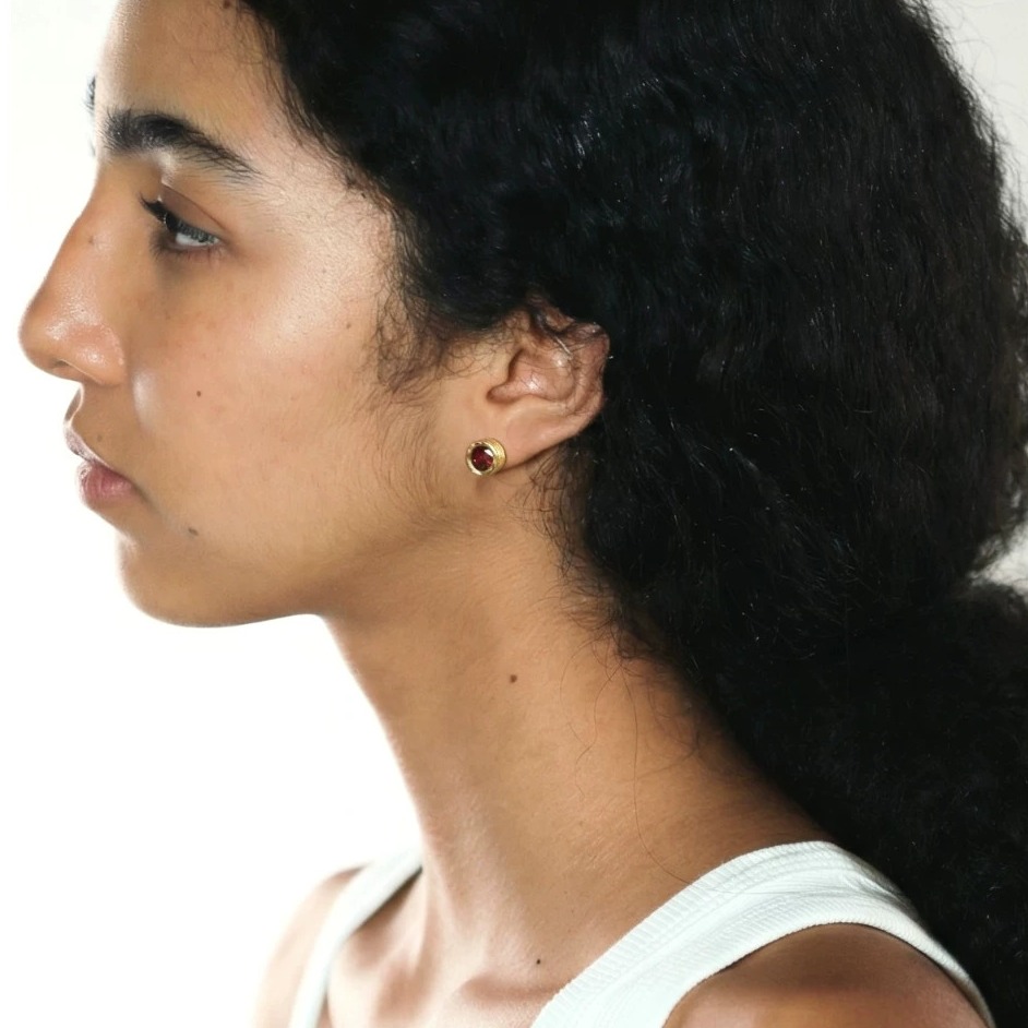 Minimalist 925 Sterling Silver Earrings with Garnet or Moissanite — original source image