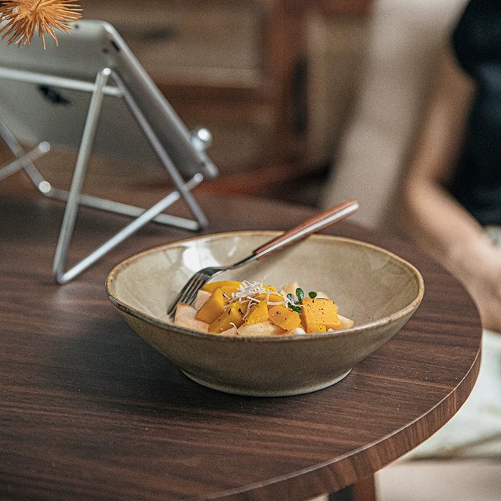 Irregular Vintage-Style Ceramic Salad Bowl - 7.5" product view