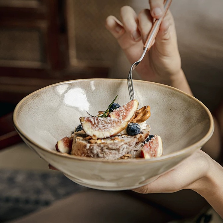 Irregular Vintage-Style Ceramic Salad Bowl - 7.5" product view