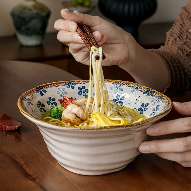Handcrafted Spiral Ceramic Soup Bowl - 7.5 Inch, 820ml Large Capacity product view