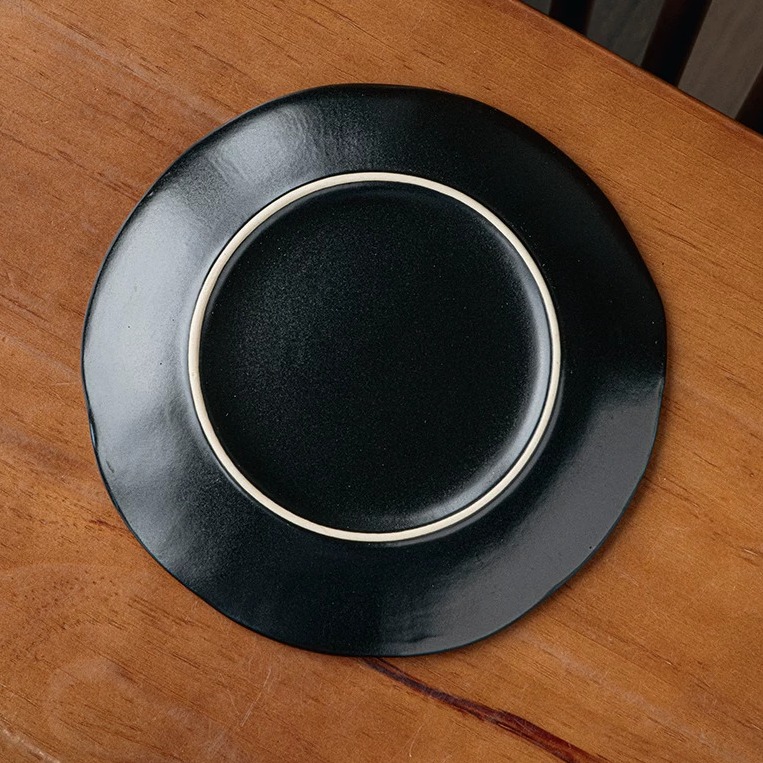 Linsen Ceramics Irregular Vintage-Style Ceramic Plate product view